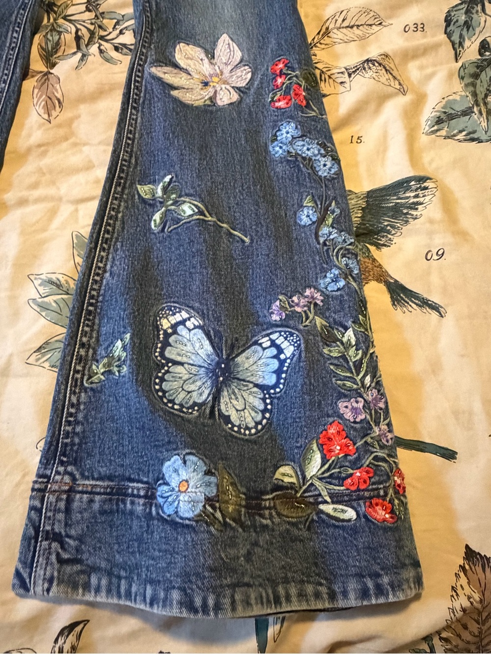 Alice & Olivia BEAUTIFUL EMBROIDERED JEAN 29 NWT - Picture 7 of 12